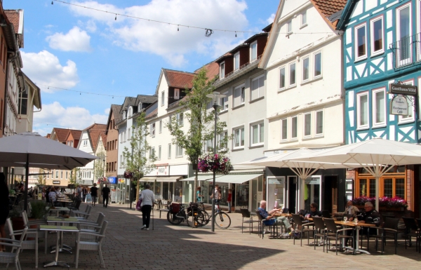 Mit dem Förderprogramm sollen positive Impulse für die Innenstadt gesetzt werden, wie hier in der Frankenberger Fußgängerzone.